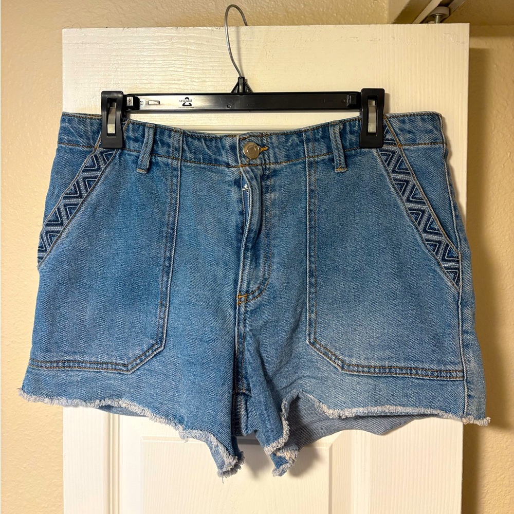 Knox Rose embroidered denim shorts size 12